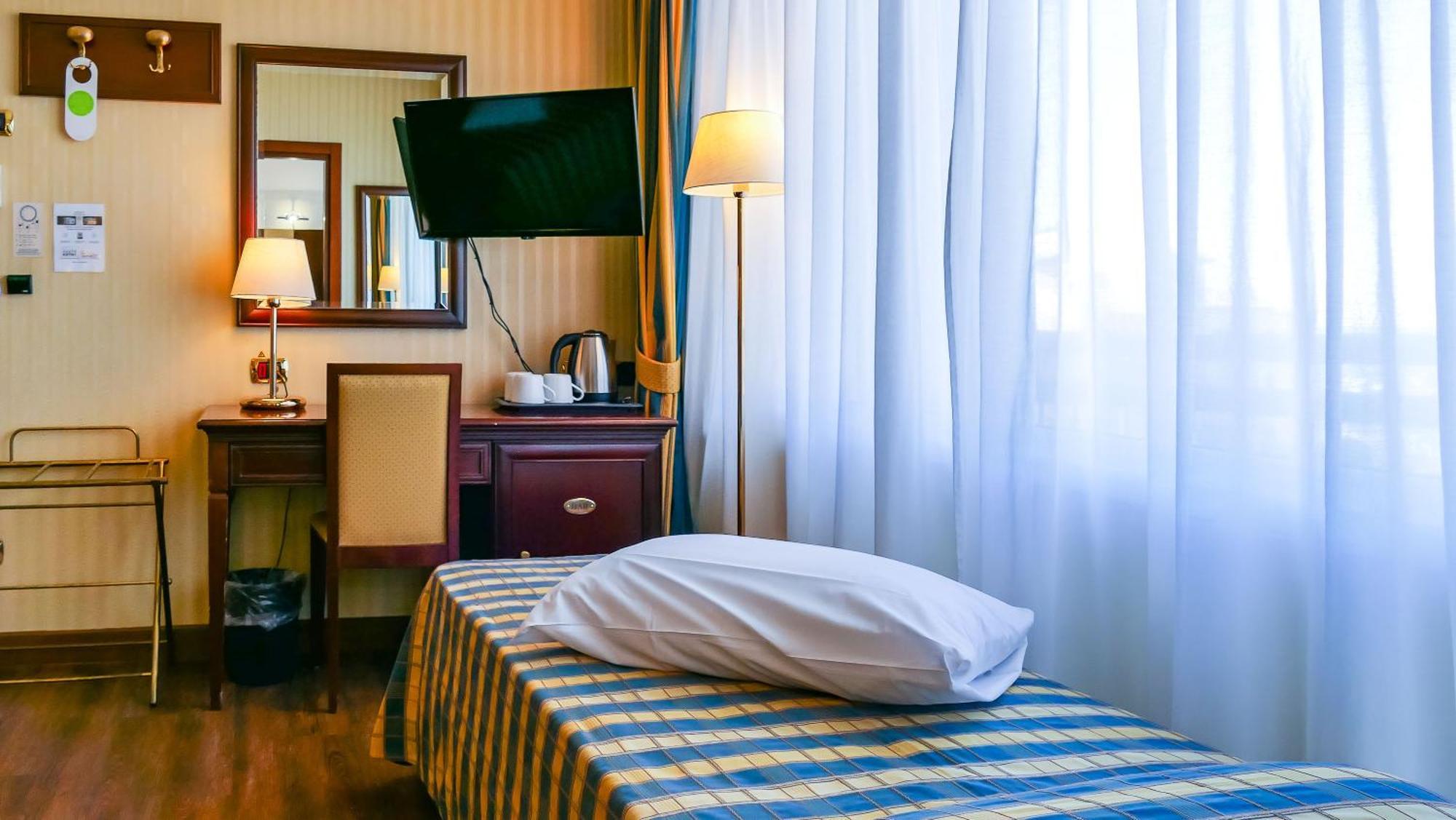Hotel Benaco Garda ***S Exterior foto